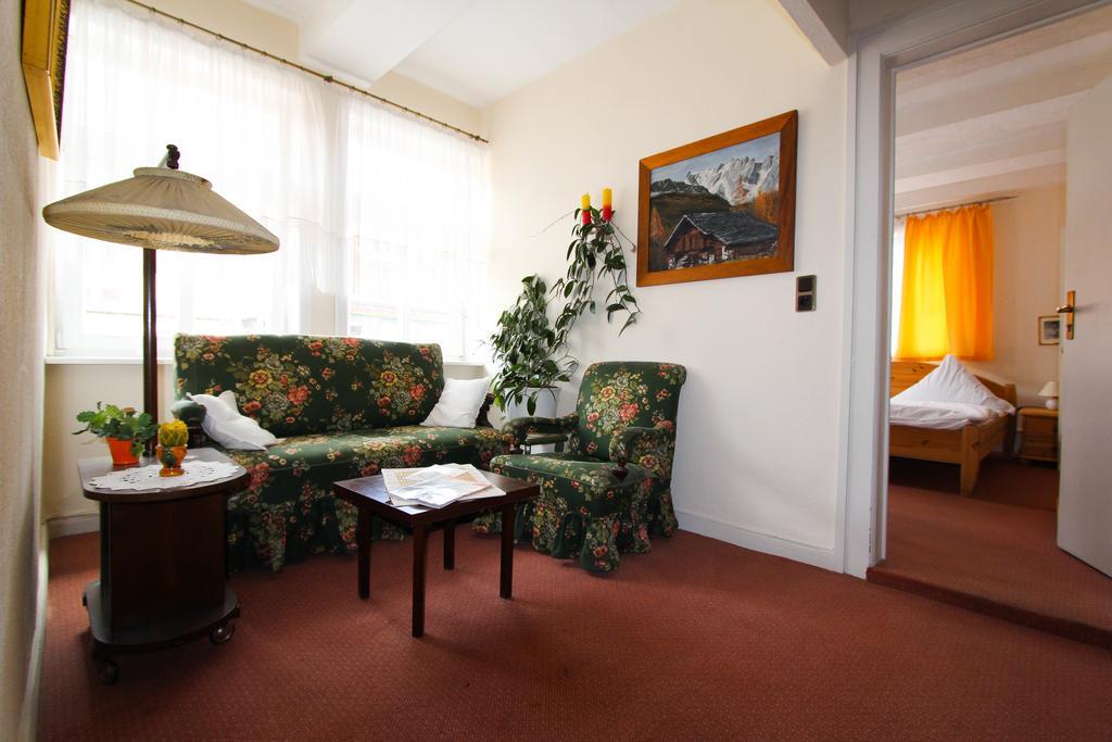 Hotel Deutsches Haus Northeim Exteriér fotografie